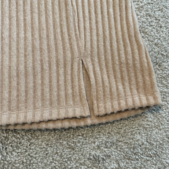 Princess Polly Size 8 Tan Skirt - Picture 3 of 4